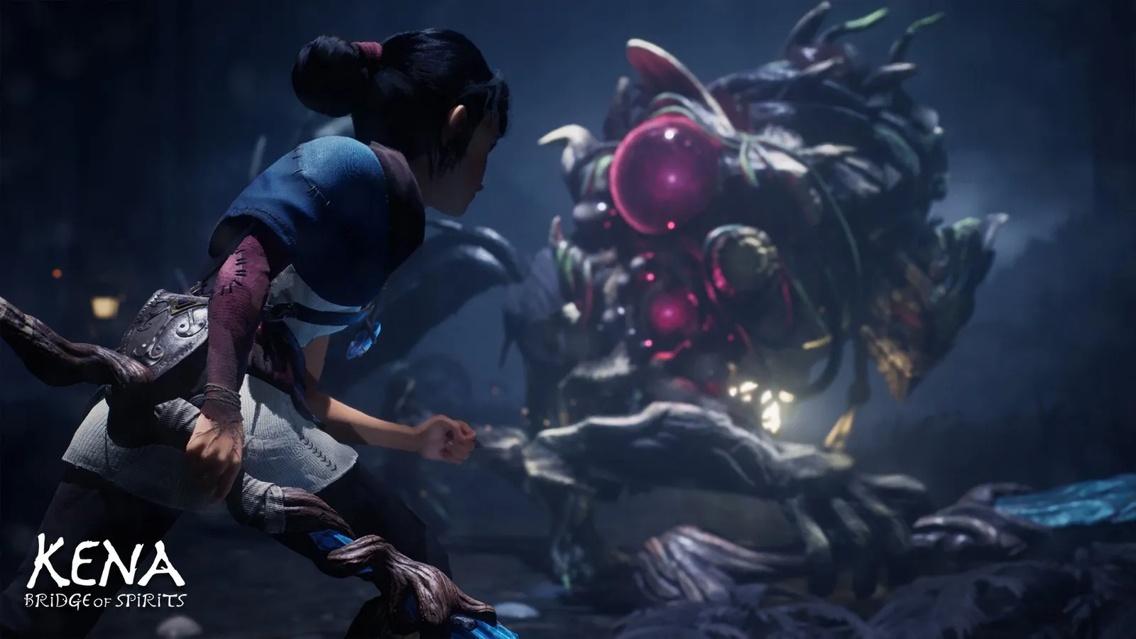 Kena se enfrenta a una criatura corrompida de ojos rosados en la oscuridad en Kena: Bridge of Spirits