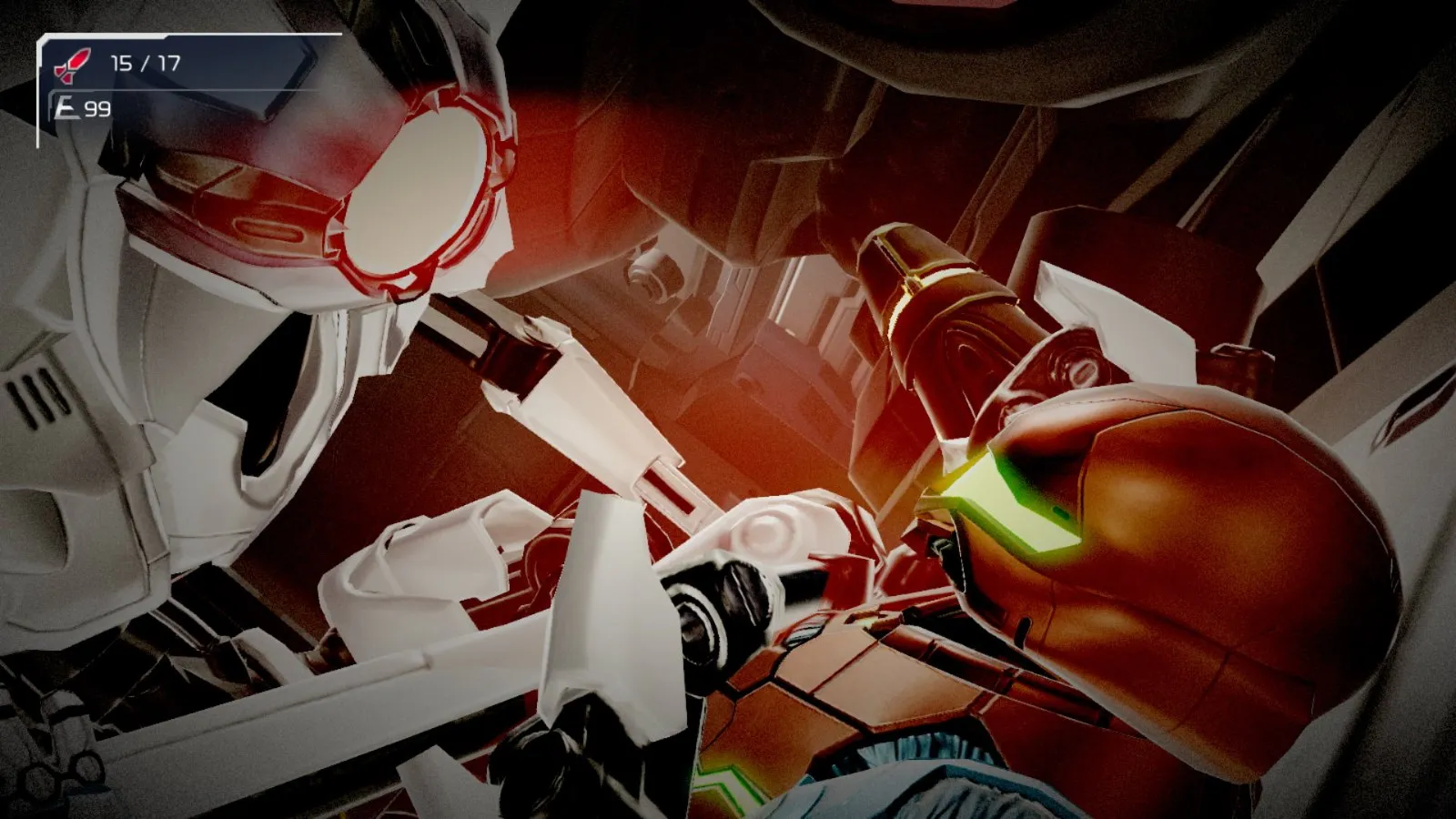 Primer plano de Samus junto a un E.M.M.I. blanco en Metroid Dread