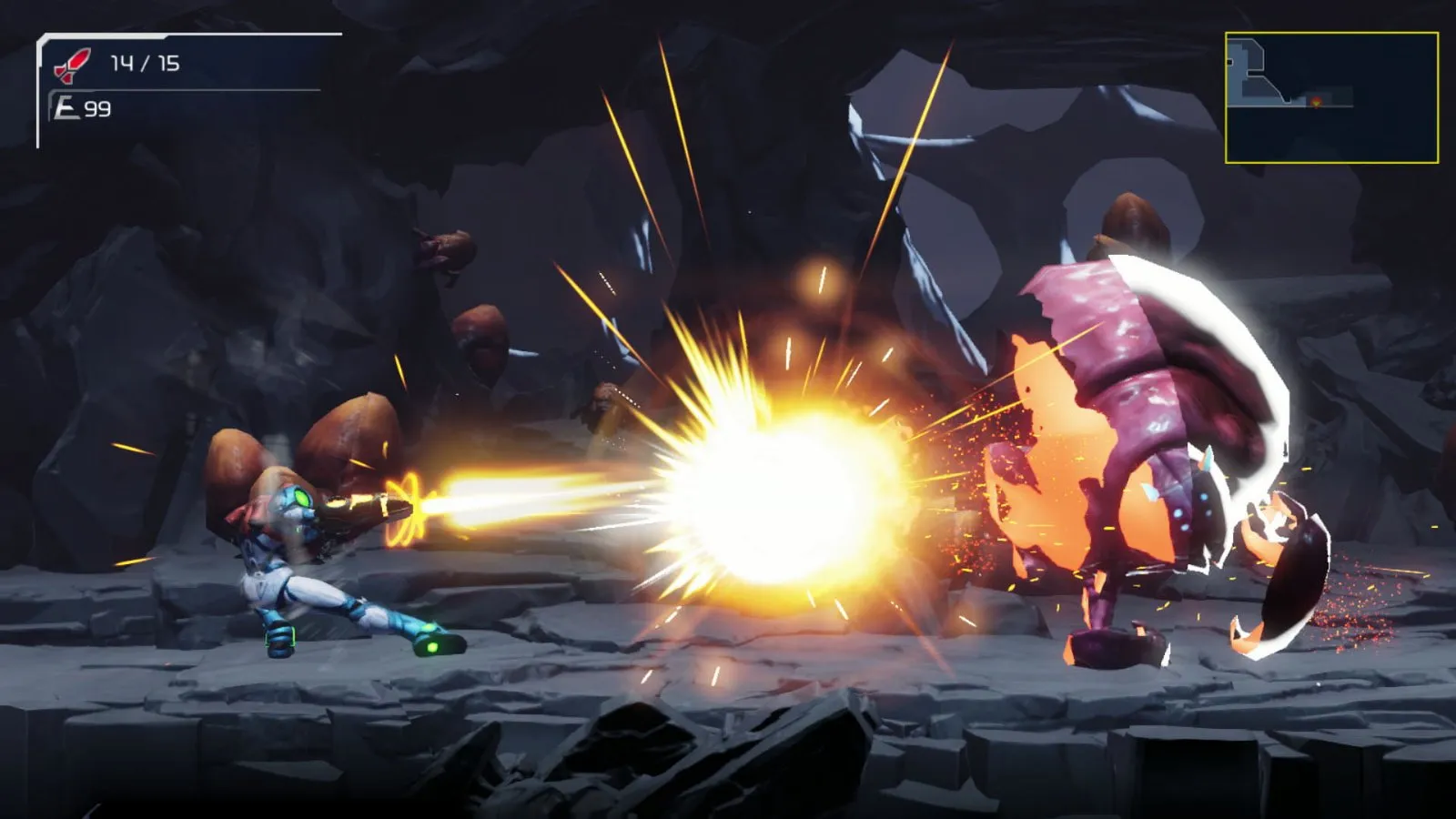 Samus dispara a un enemigo acorazado con una explosión de luz en Metroid Dread
