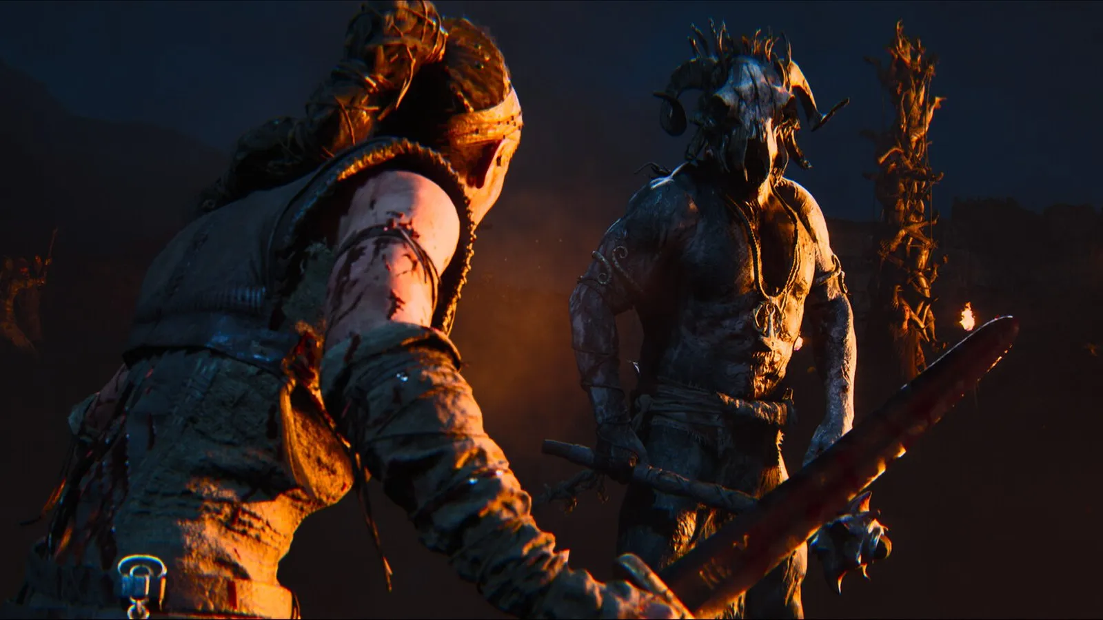 Senua combate con una espada a un guerrero nórdico en Senua's Saga: Hellblade II